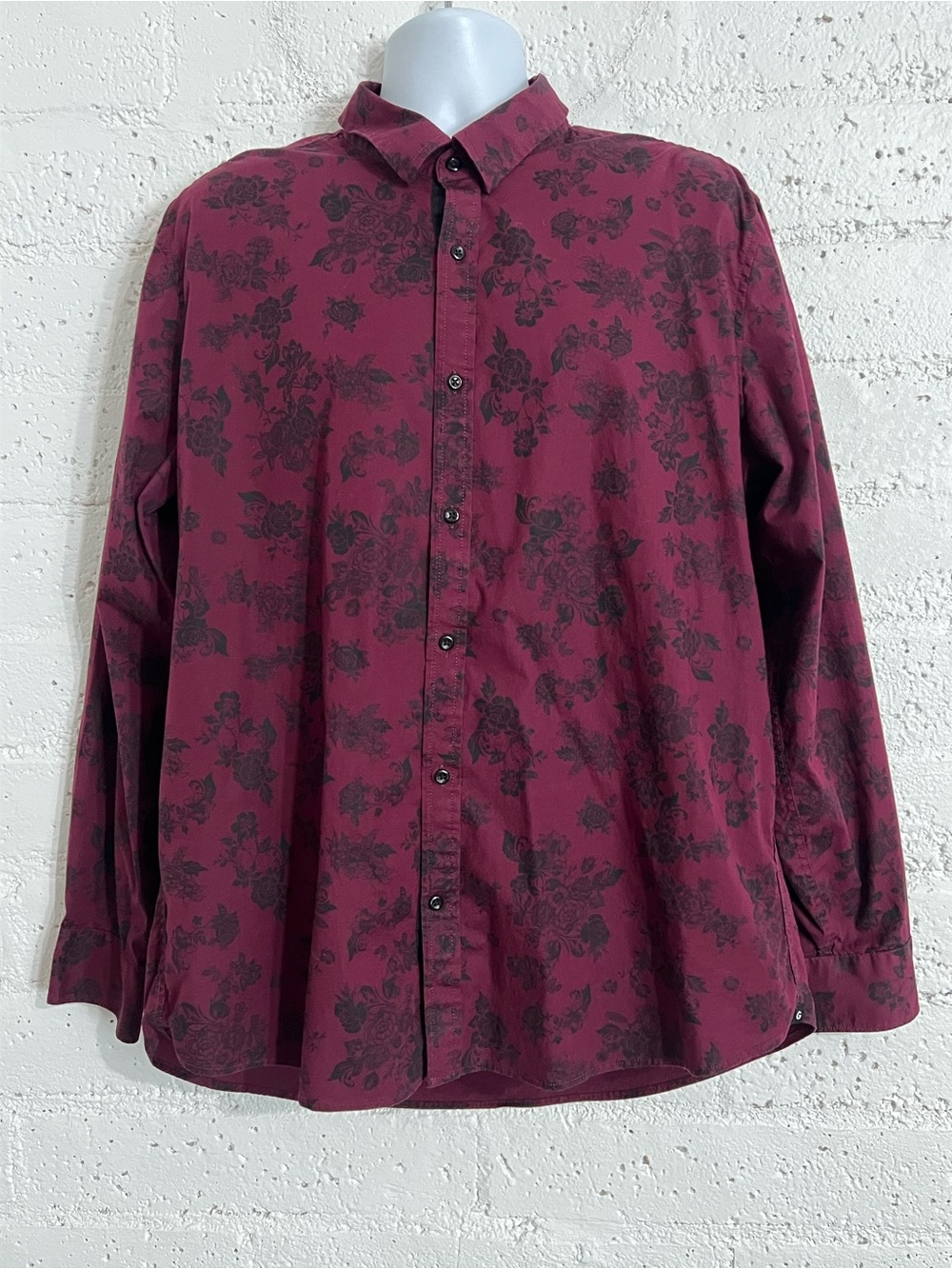 G by Guess Mens Casual Button Down Shirt XXL Red Flack Roses Long Sleeve AI8